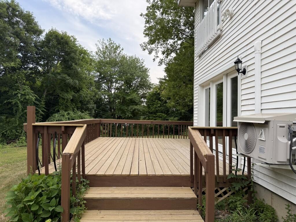 24 River Road Property Photo 29