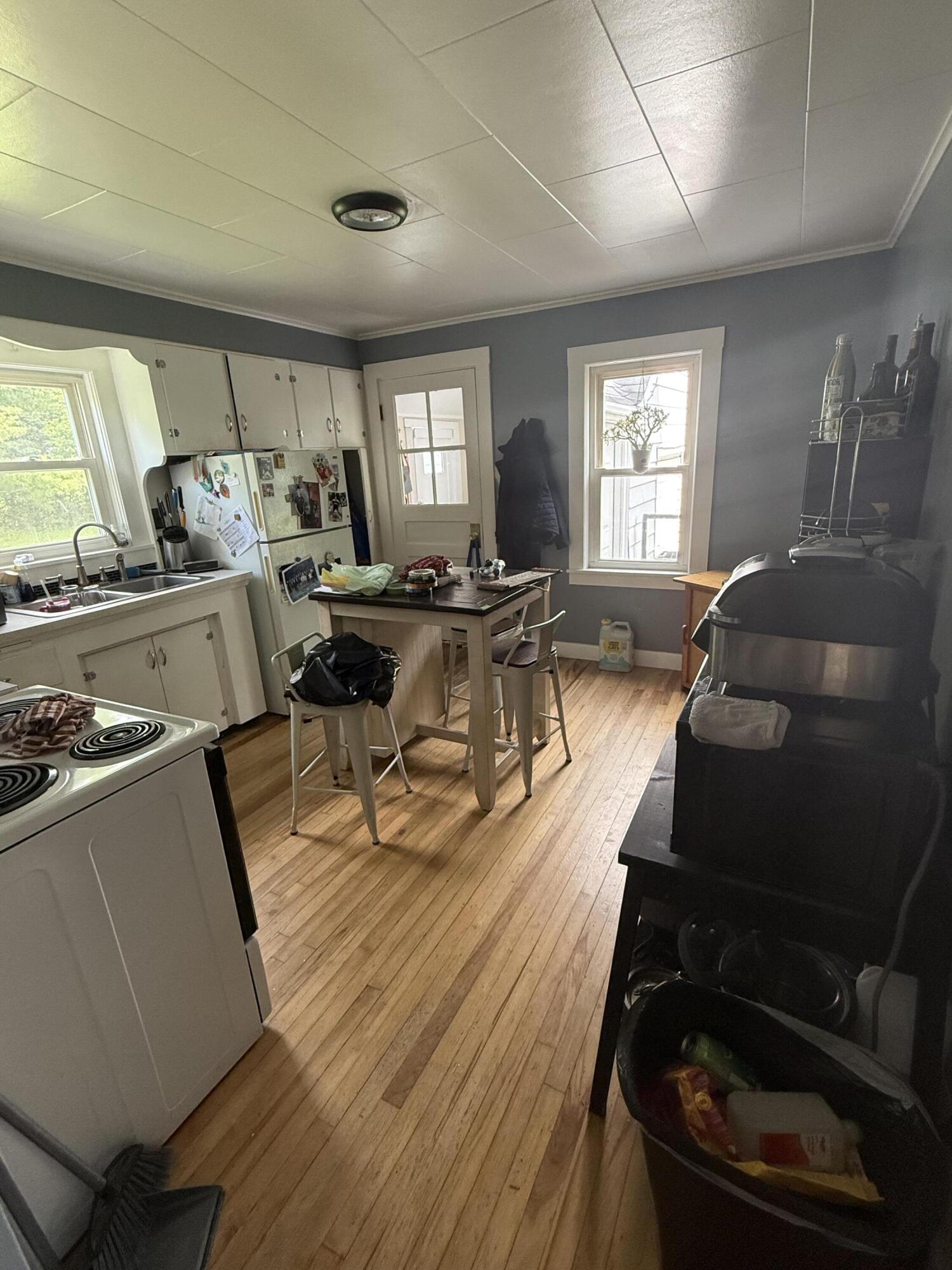 12 Lincoln Street Property Photo 6