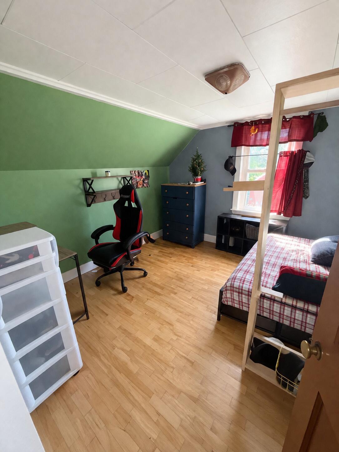 12 Lincoln Street Property Photo 11