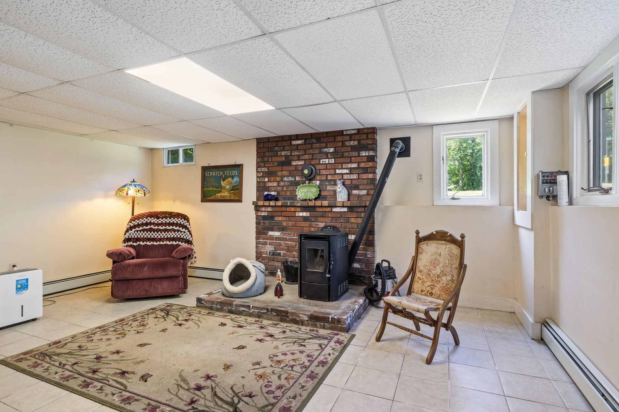 160 Oak Lane Property Photo 28
