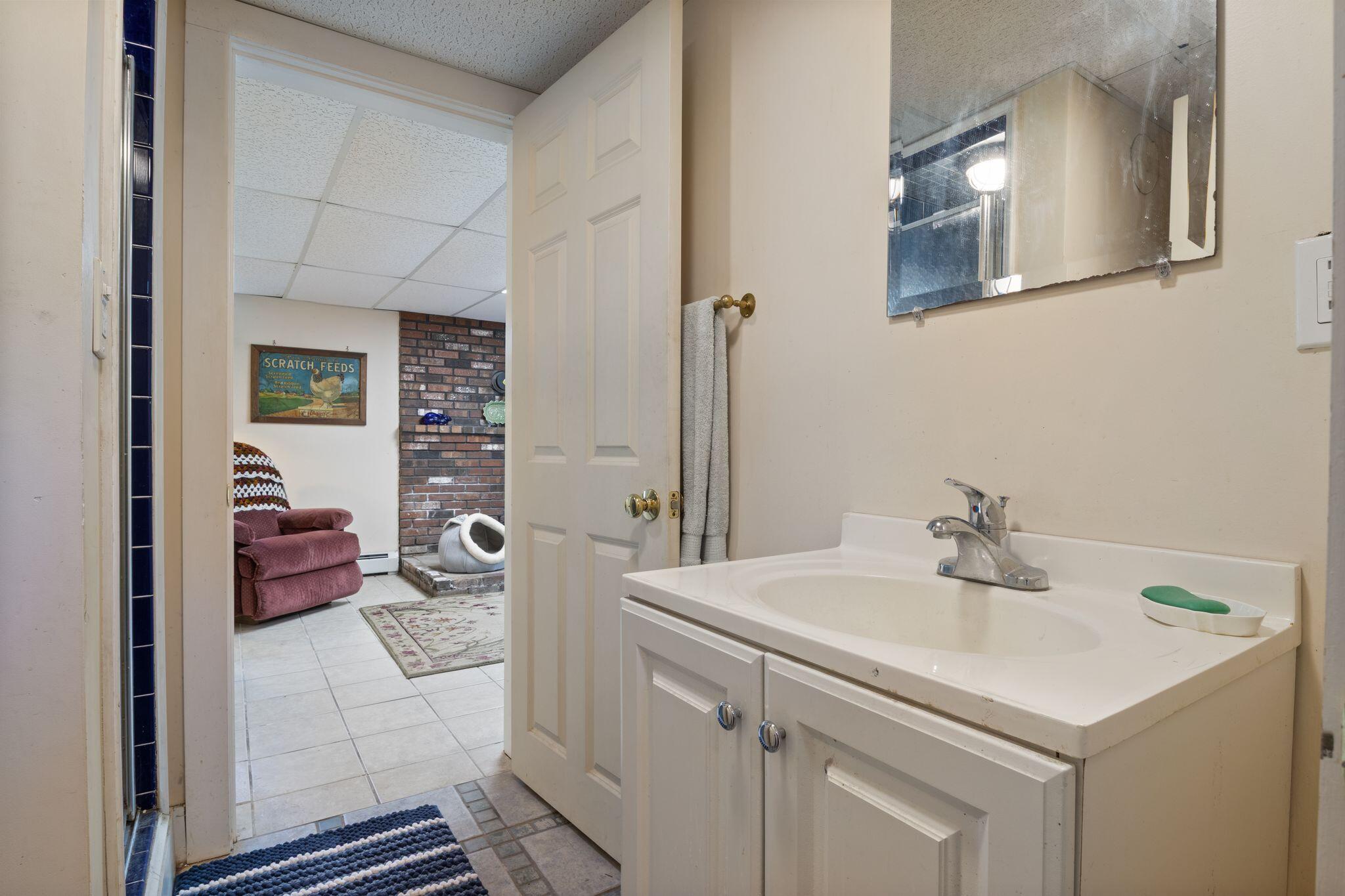 160 Oak Lane Property Photo 32