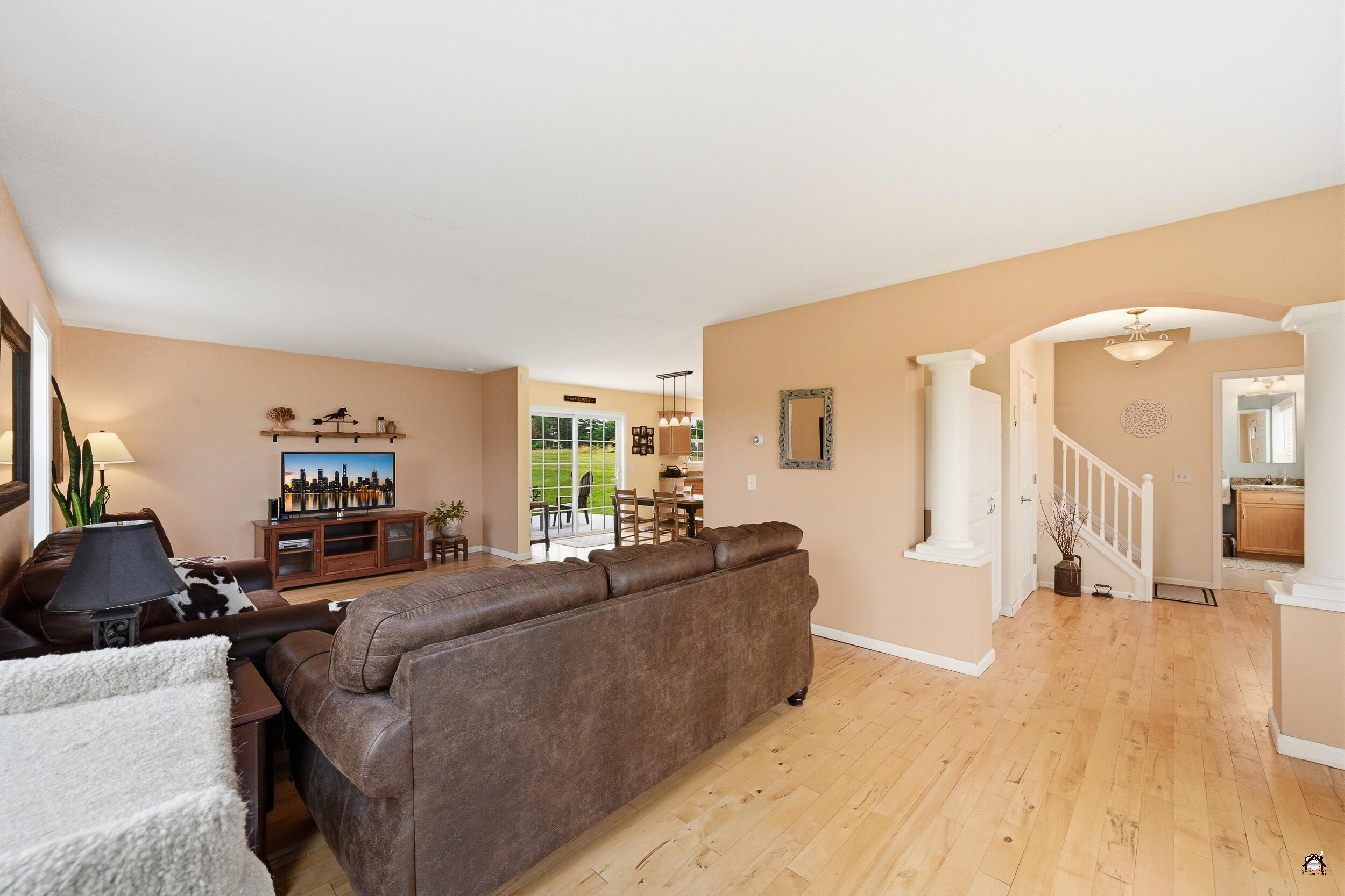6 Old Meadow Road Property Photo 21