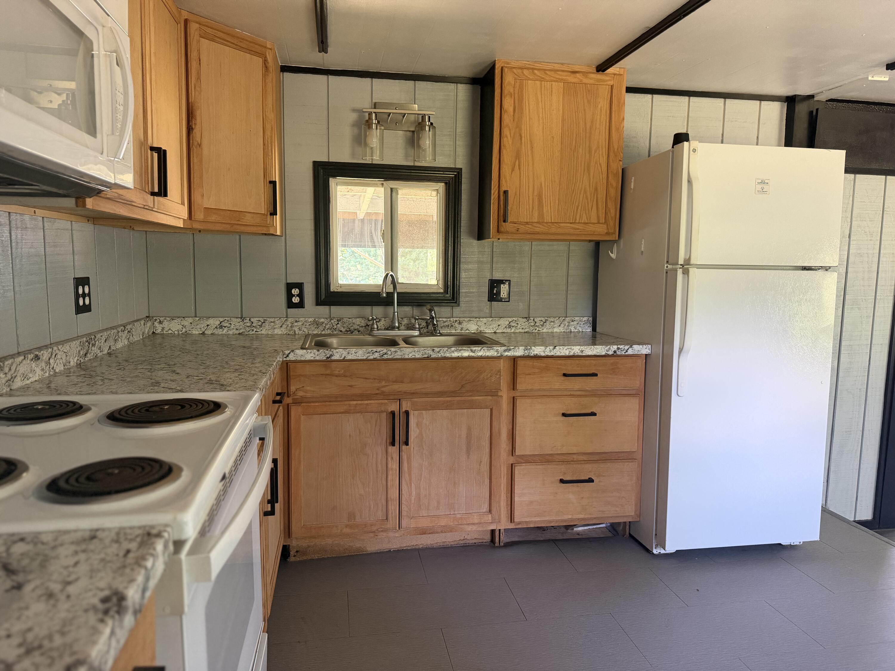 312 Water Street Property Photo 12