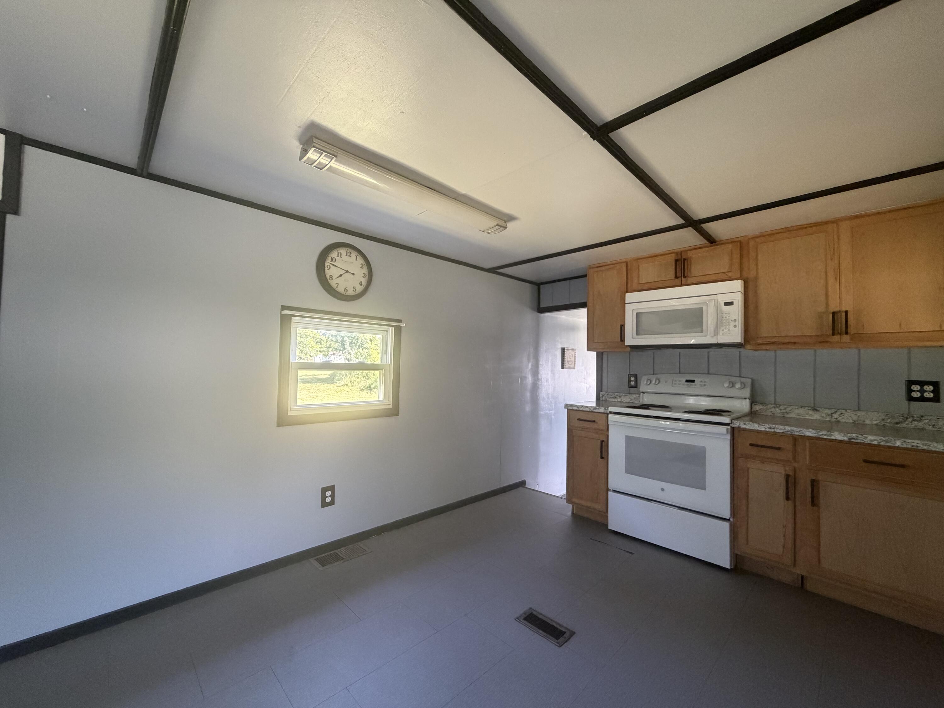 312 Water Street Property Photo 15