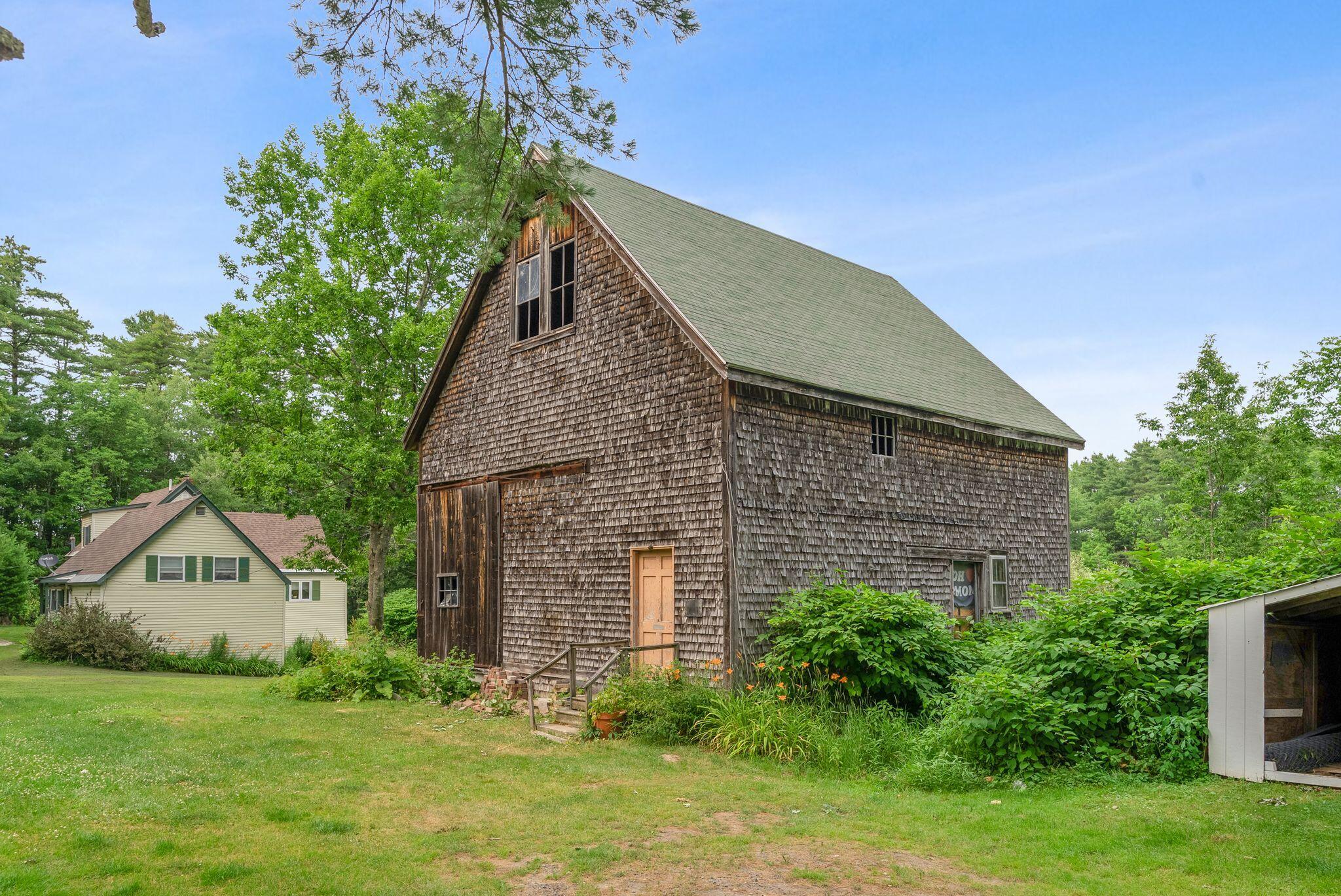 29 State Road Property Photo 5