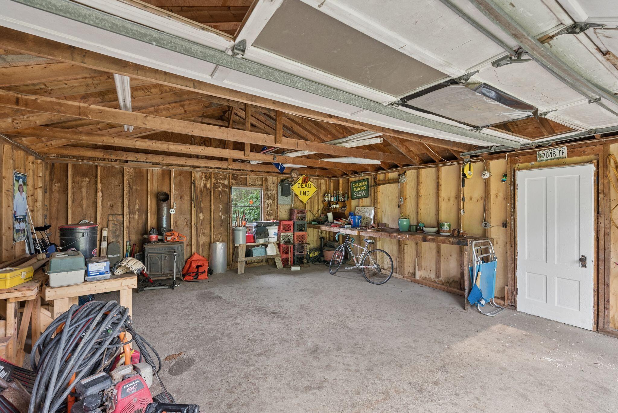 29 State Road Property Photo 32