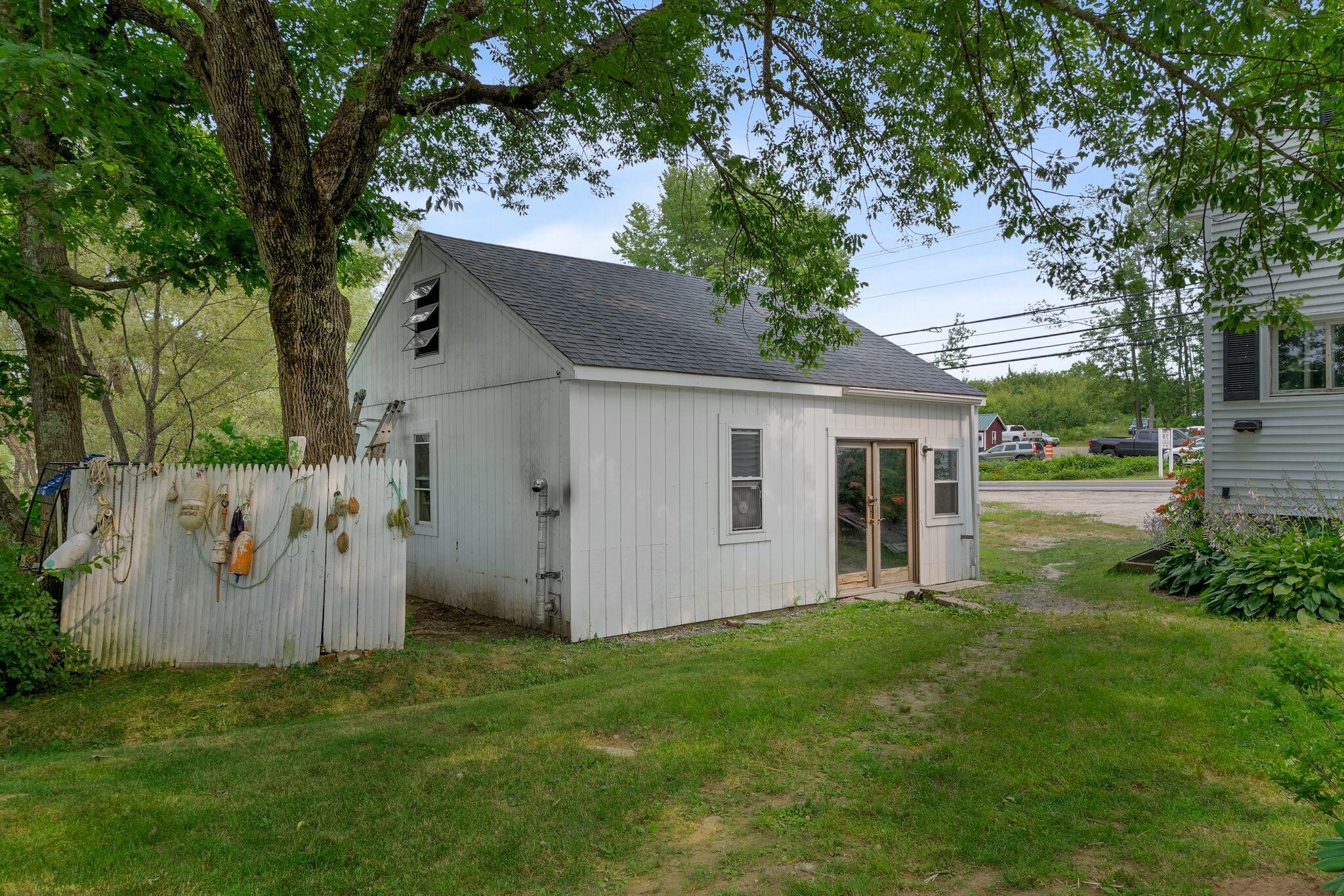 29 State Road Property Photo 36