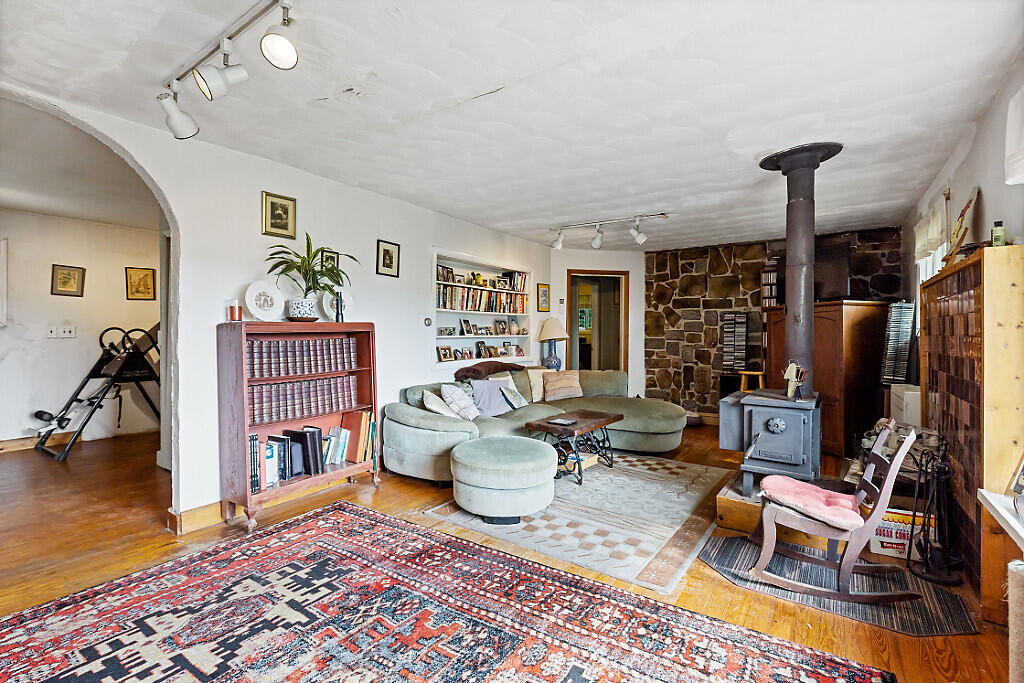 139 Riverside Road Property Photo 22