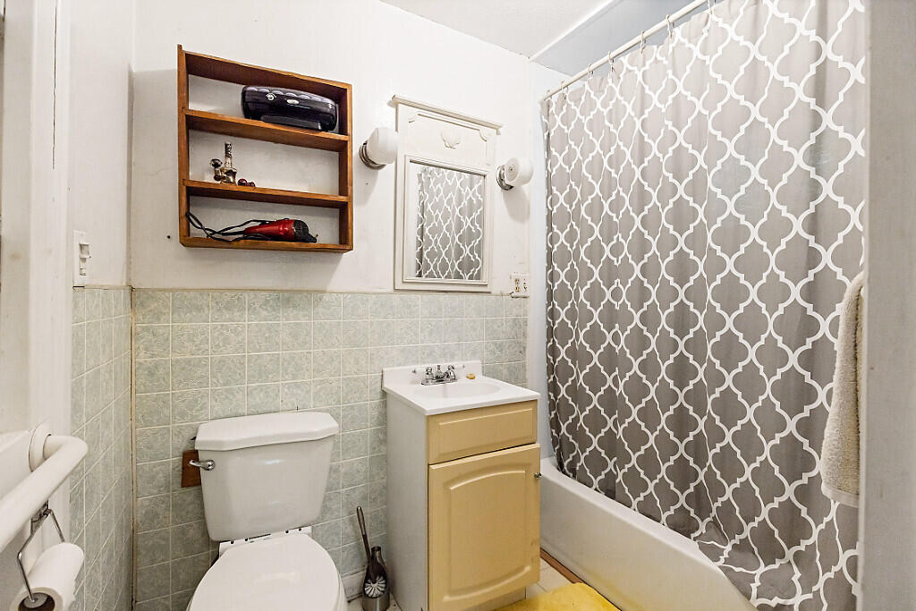 139 Riverside Road Property Photo 33