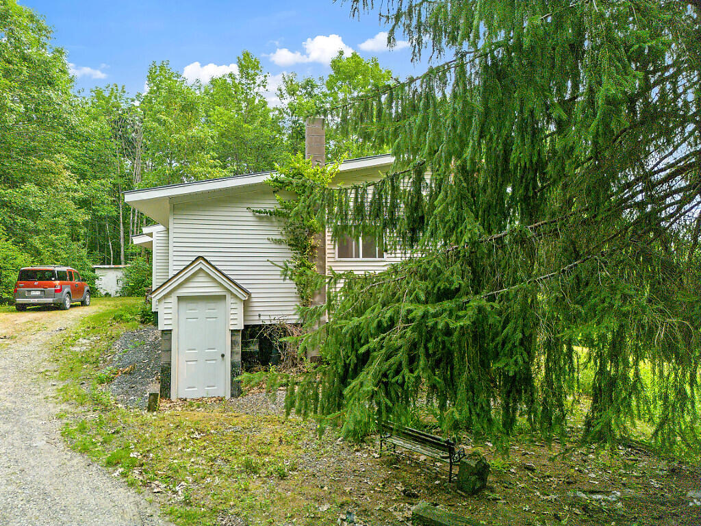 139 Riverside Road Property Photo 36