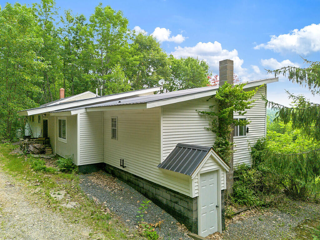 139 Riverside Road Property Photo 37