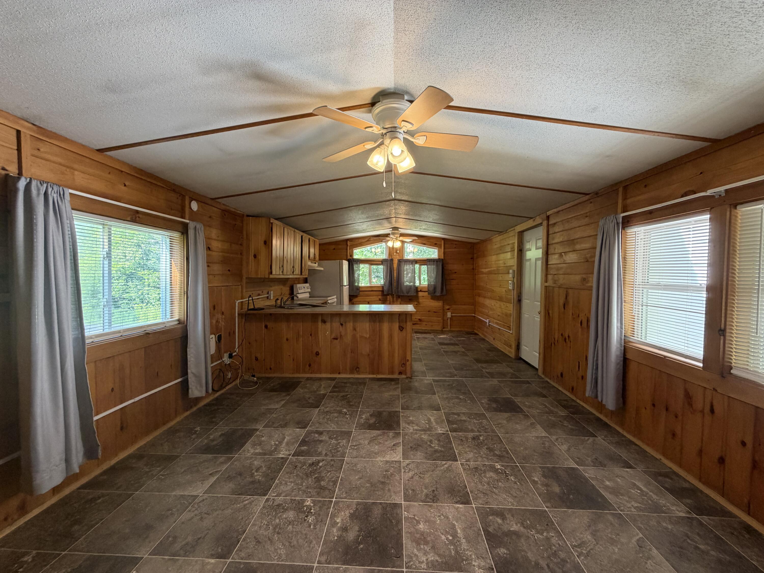 16 Craig Lane Property Photo 12