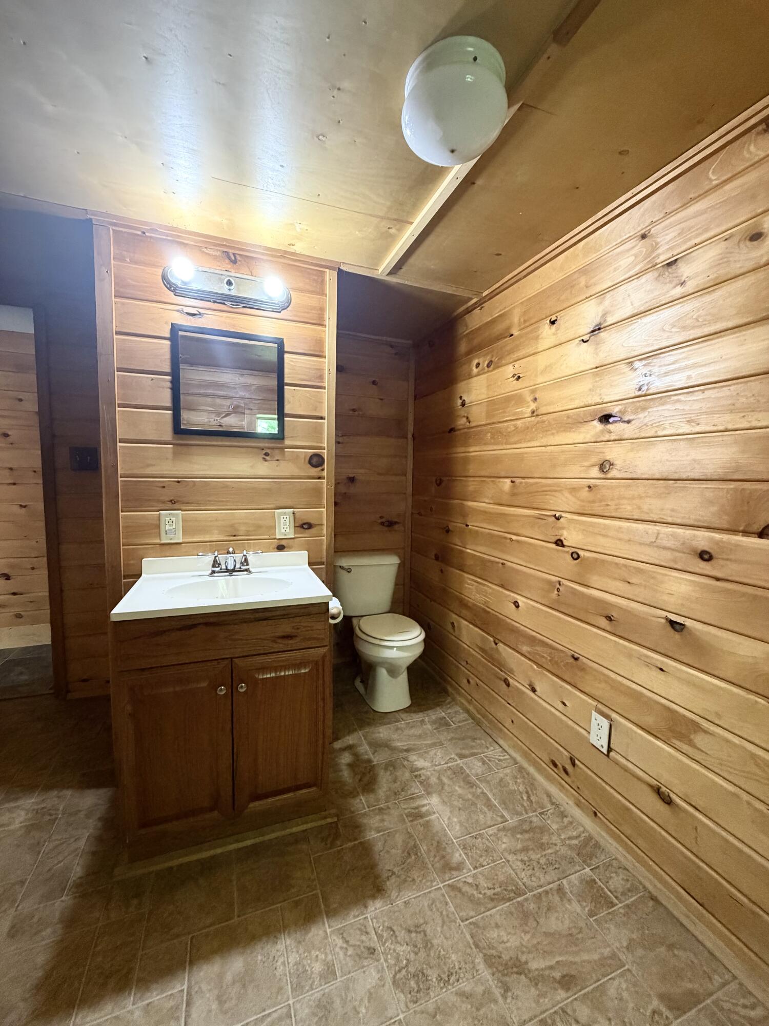 16 Craig Lane Property Photo 23