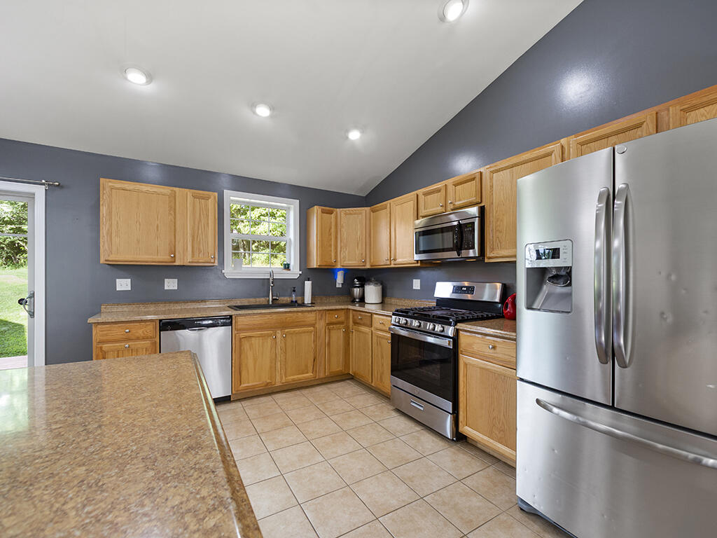 134 Covell Road Property Photo 9