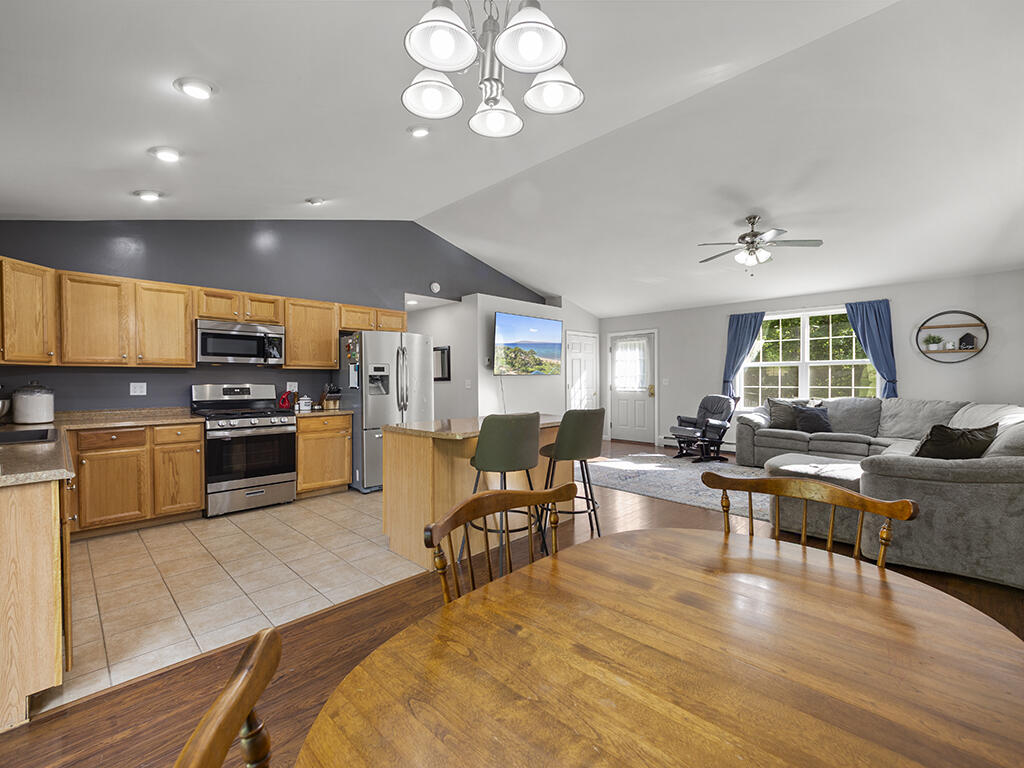 134 Covell Road Property Photo 11