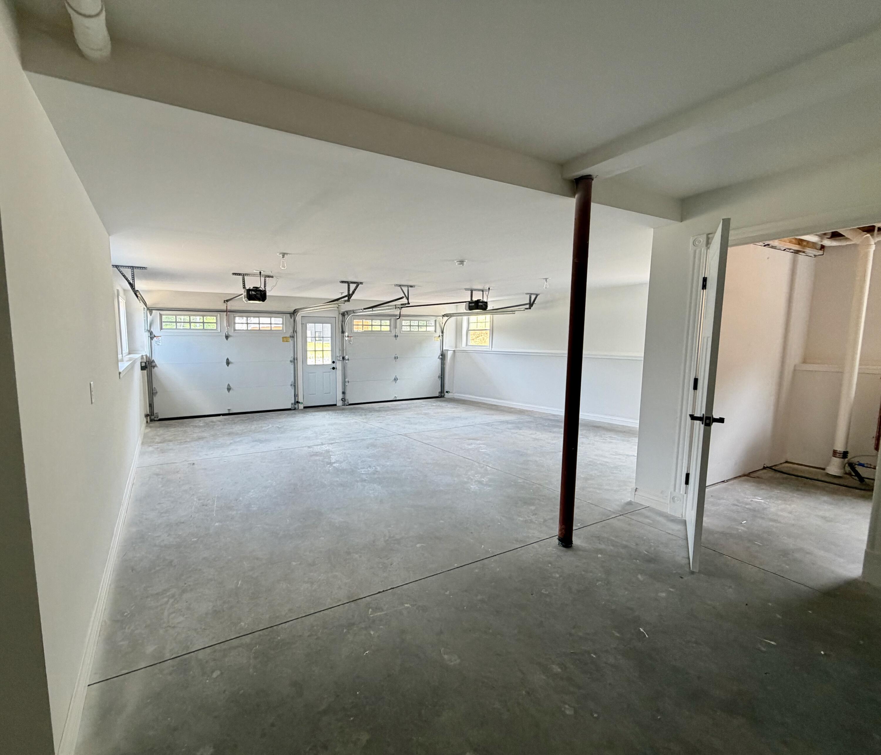 2 Roger's Way Property Photo 42