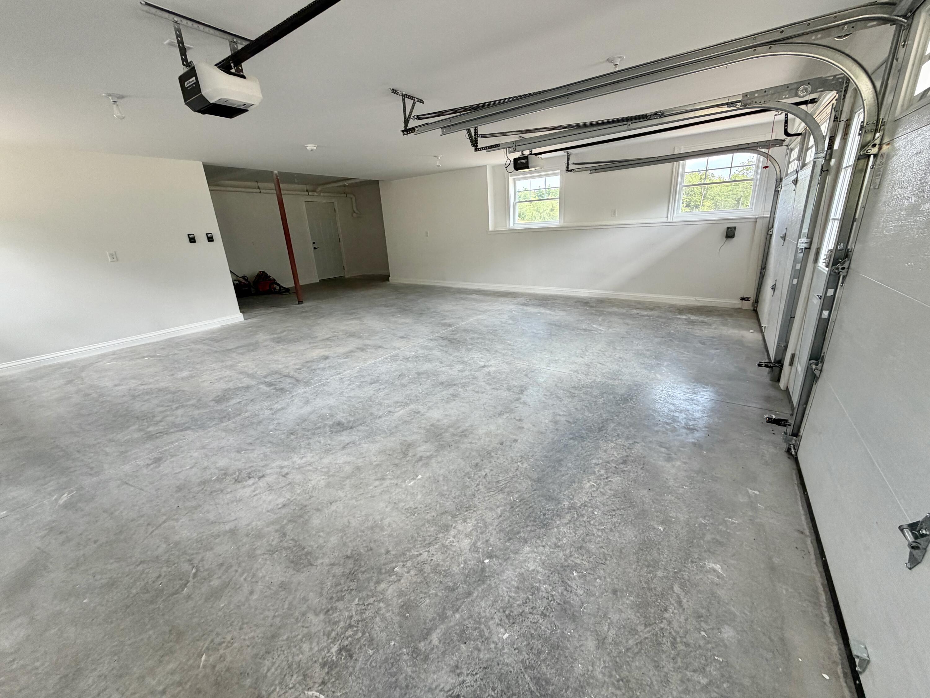 2 Roger's Way Property Photo 43