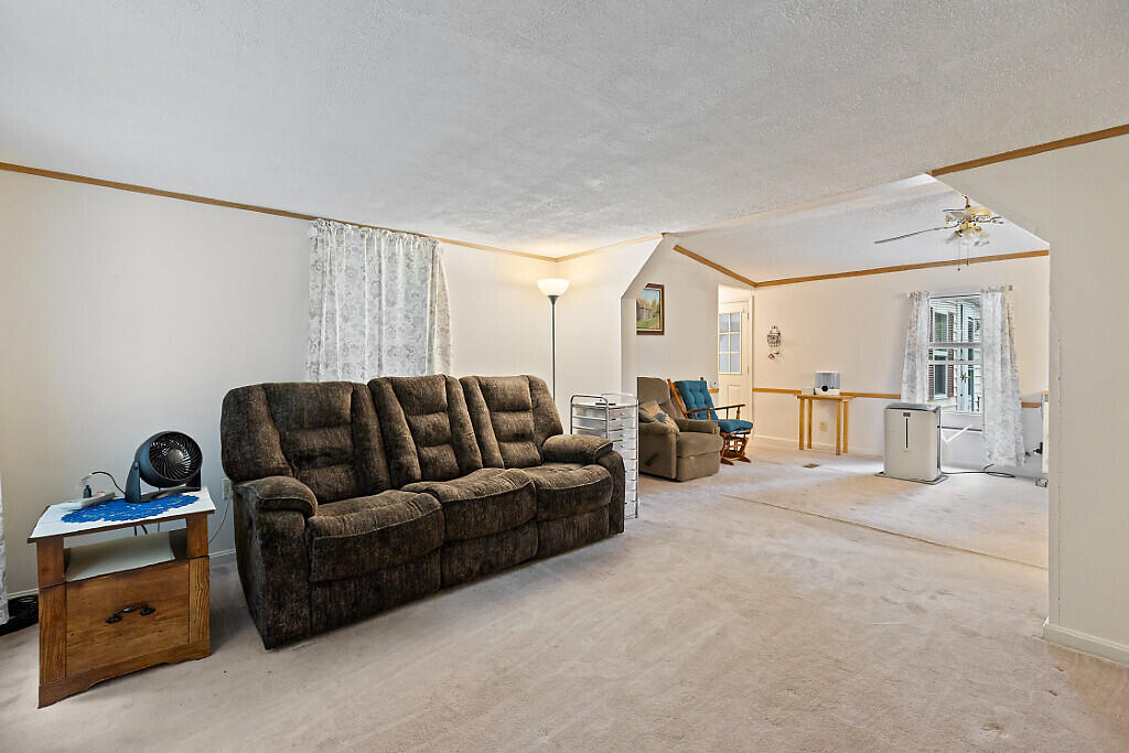 275 Langdon Road Property Photo 9