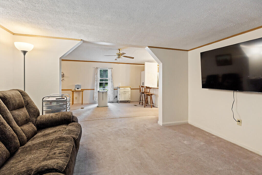 275 Langdon Road Property Photo 10
