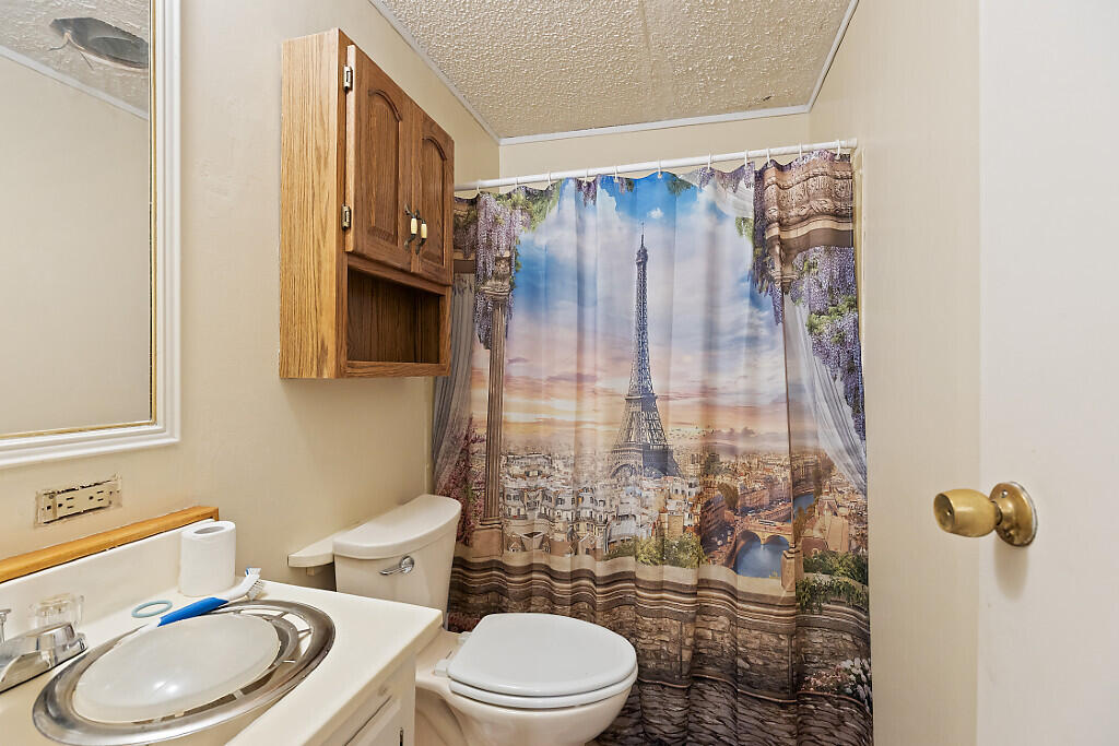 275 Langdon Road Property Photo 24