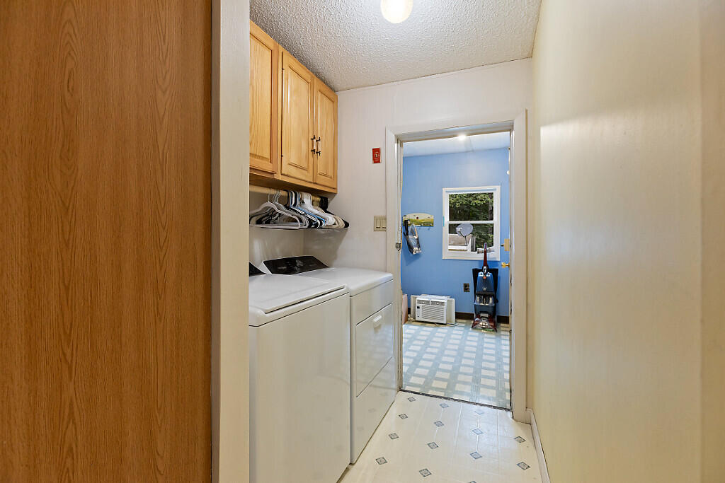 275 Langdon Road Property Photo 26
