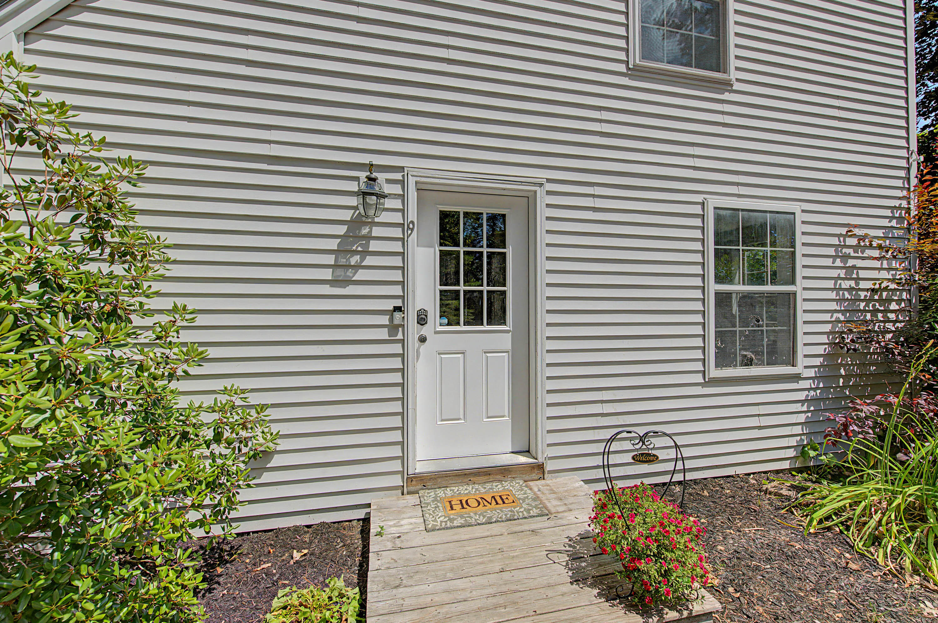 9 Monroe Drive Property Photo 2