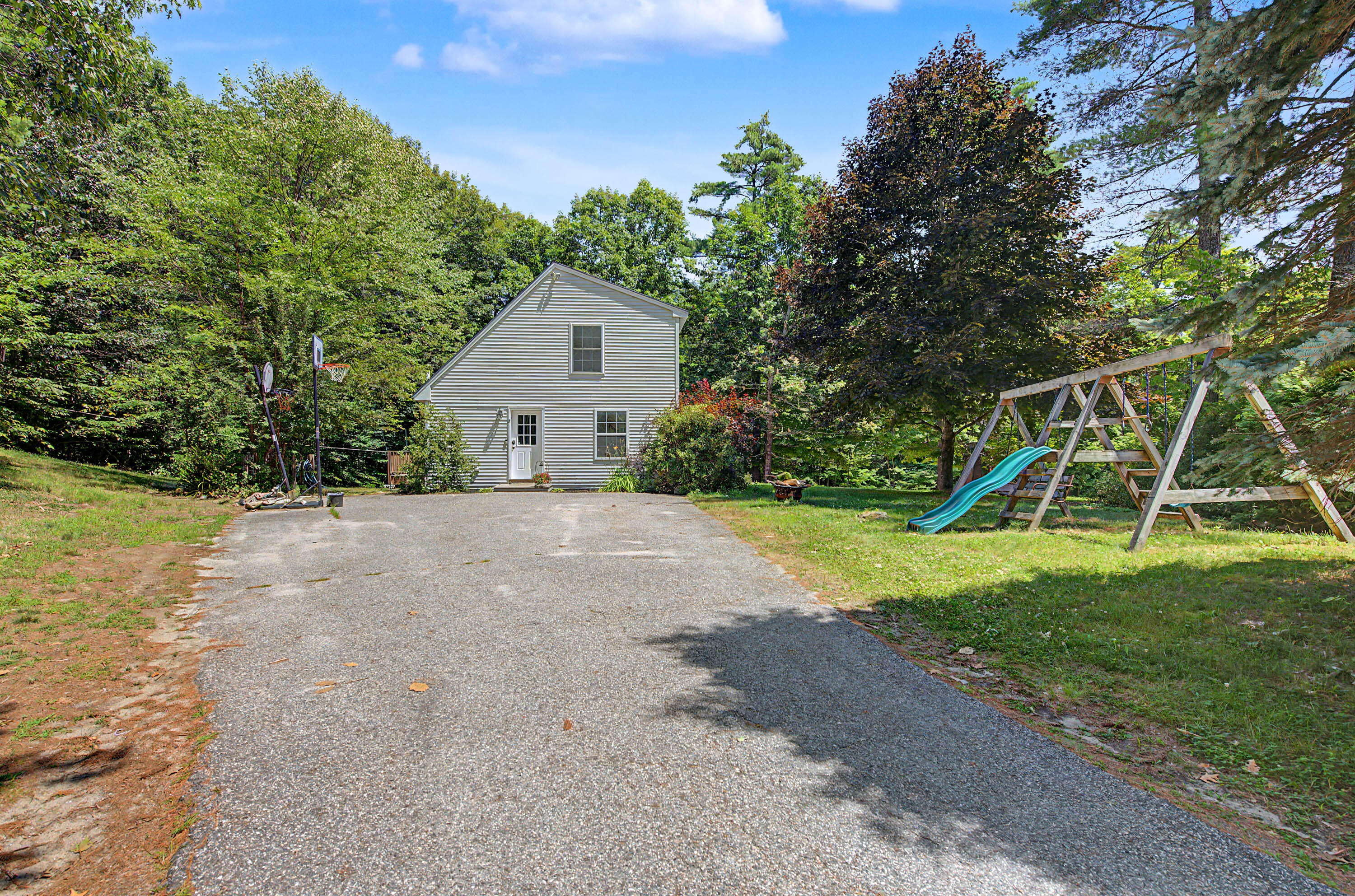 9 Monroe Drive Property Photo 3