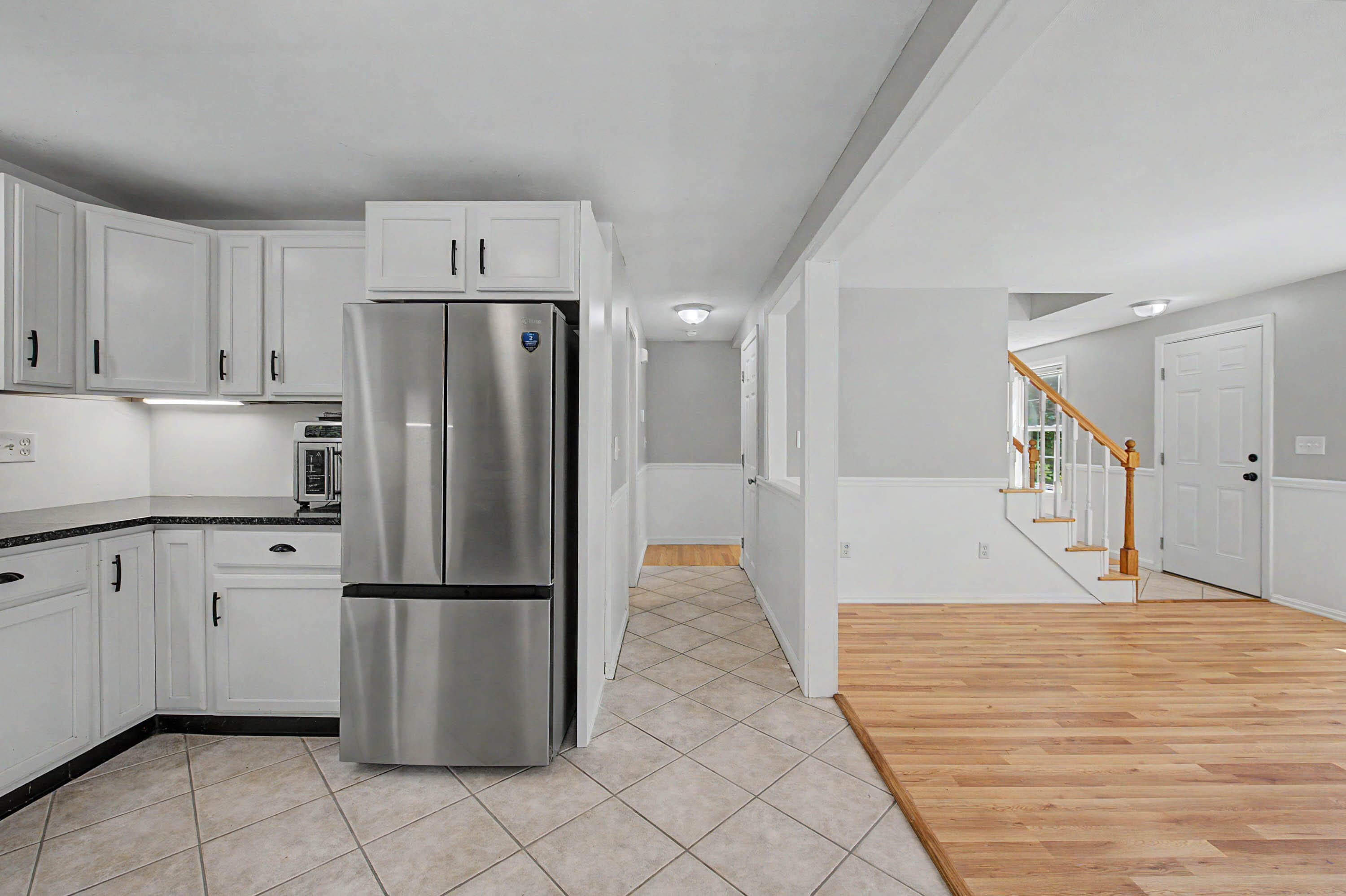 9 Monroe Drive Property Photo 7