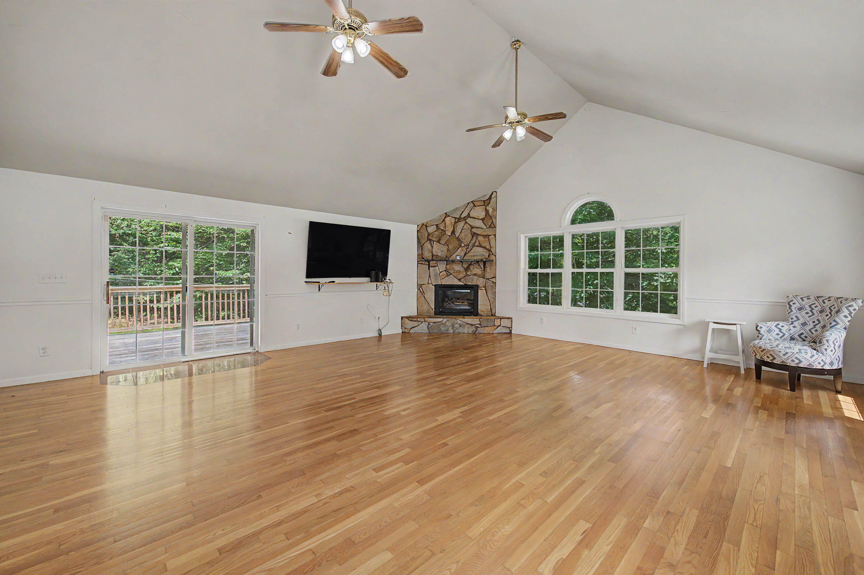9 Monroe Drive Property Photo 19