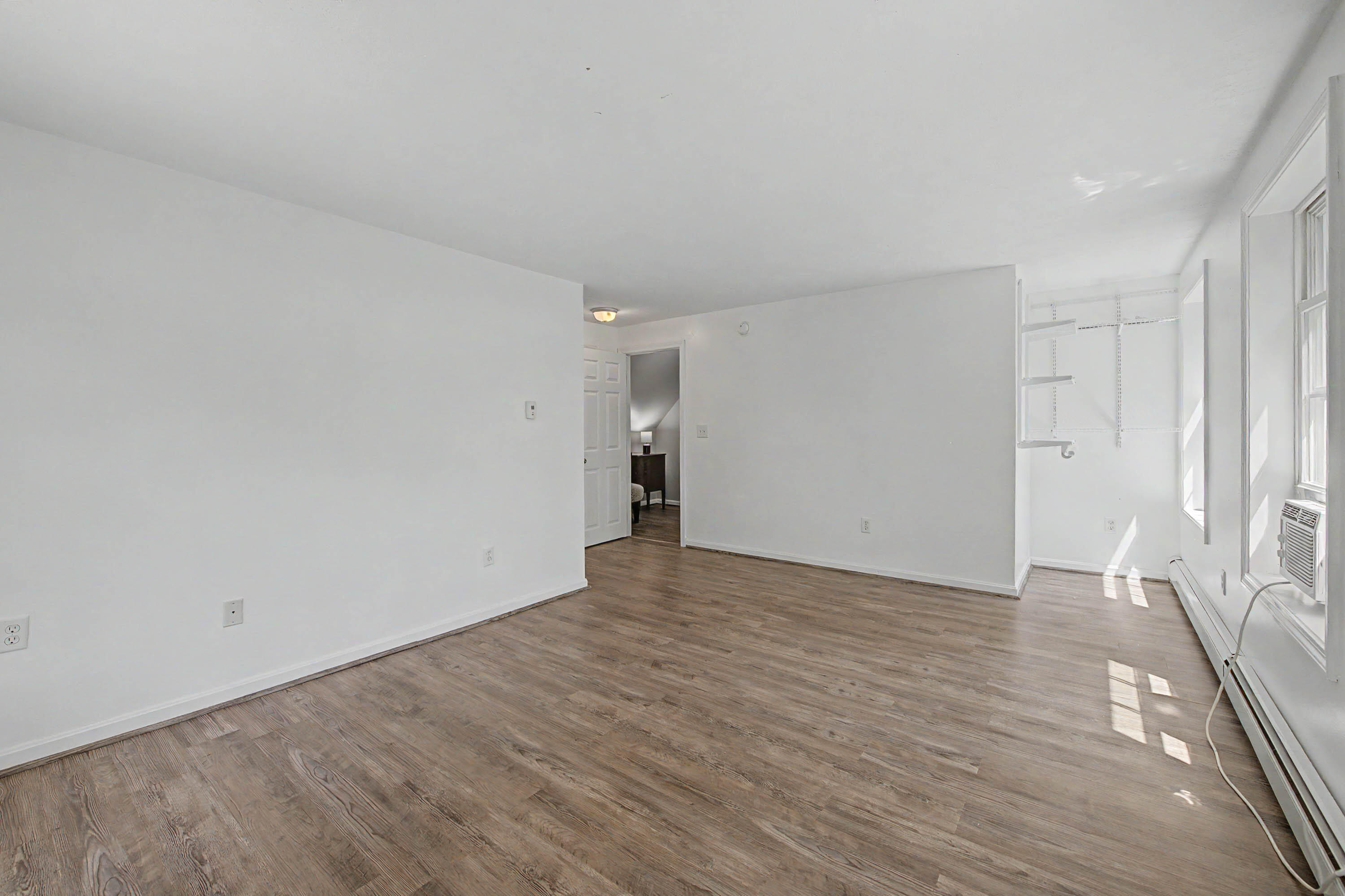9 Monroe Drive Property Photo 23
