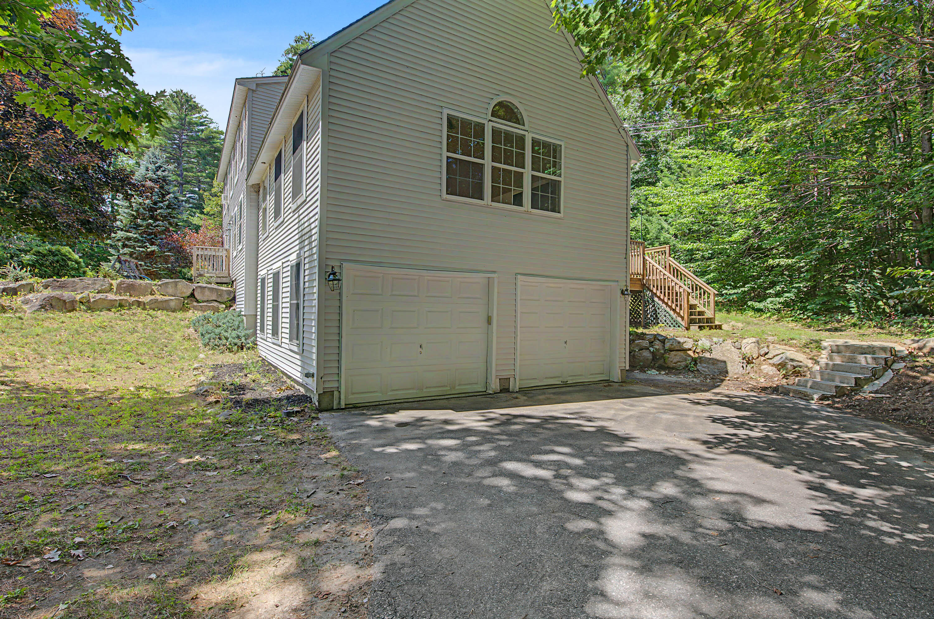 9 Monroe Drive Property Photo 37