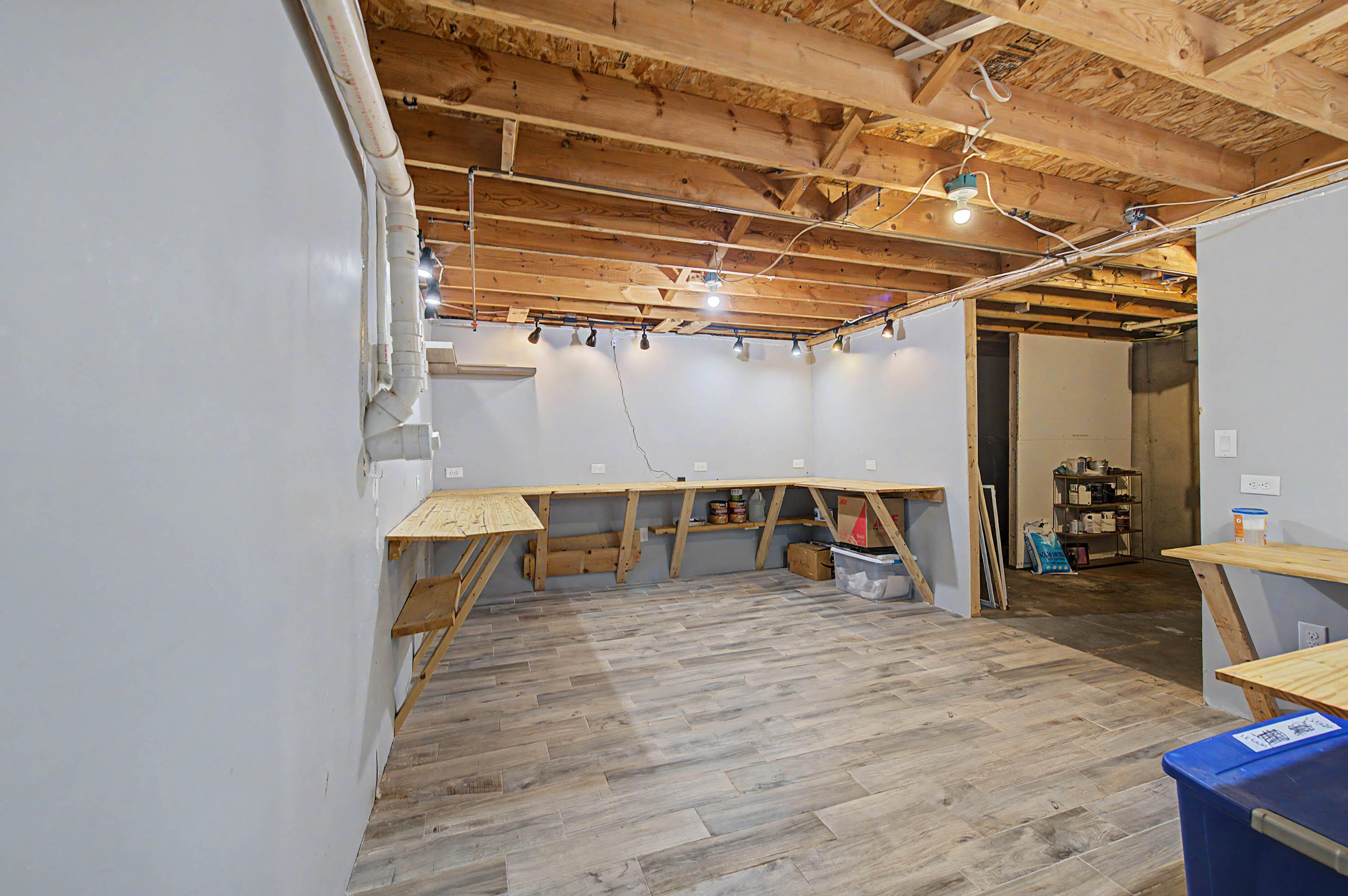 9 Monroe Drive Property Photo 40