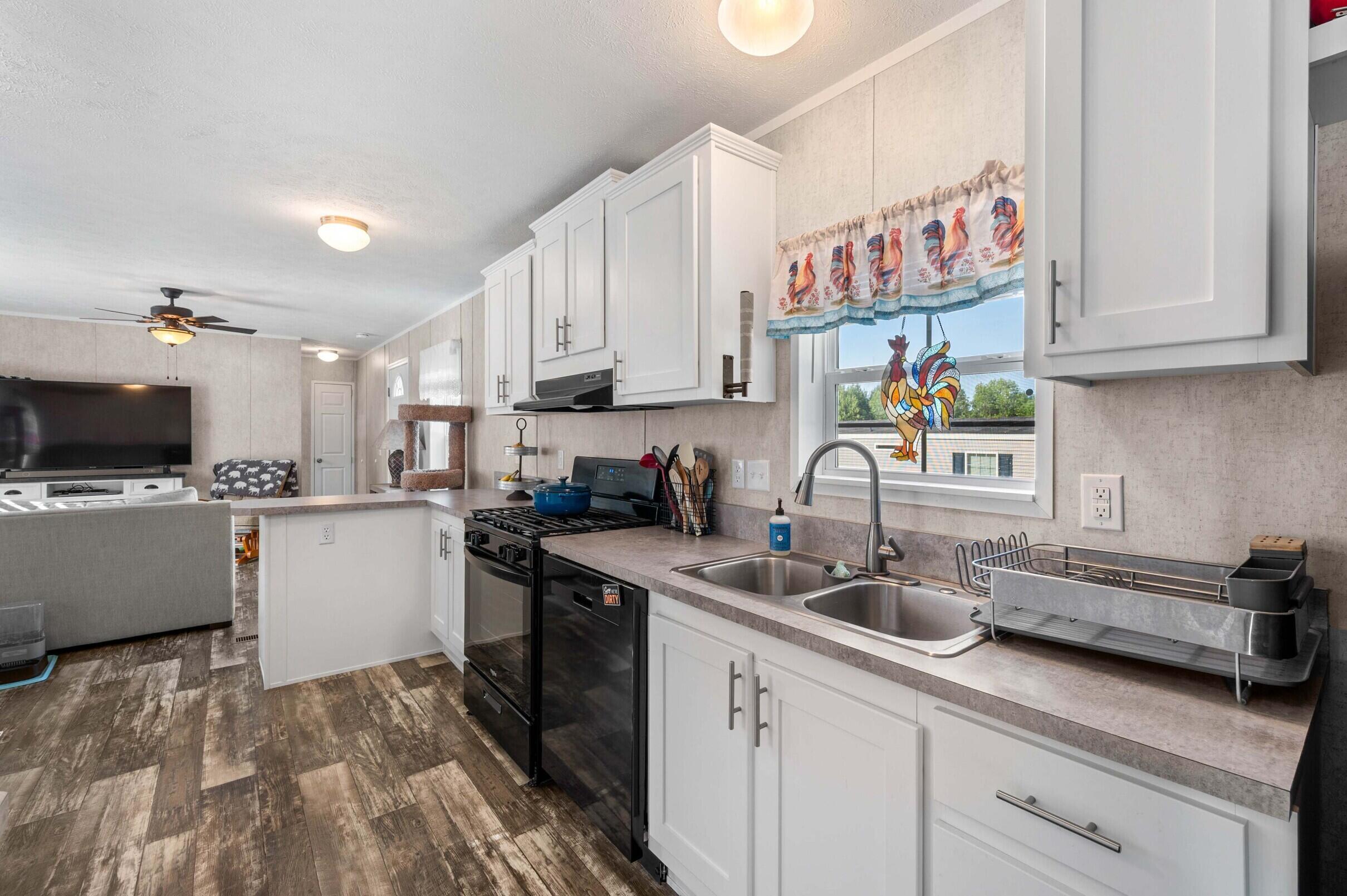 21 Purington Avenue Property Photo 10