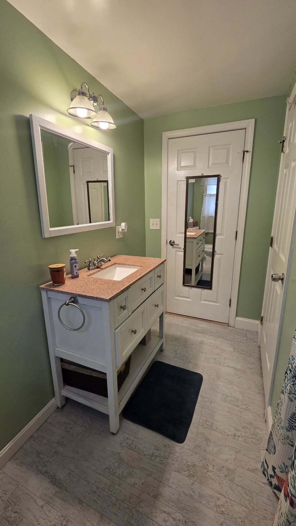 171 S Belfast Avenue Property Photo 16