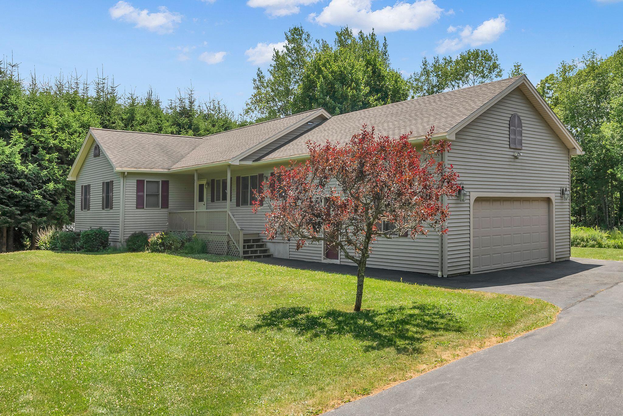 9 Oak Run Property Photo 4