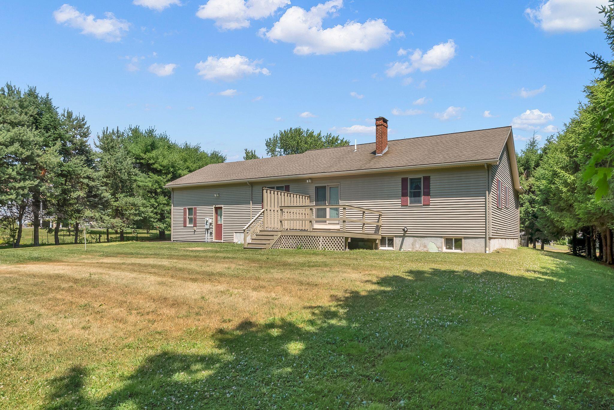 9 Oak Run Property Photo 7