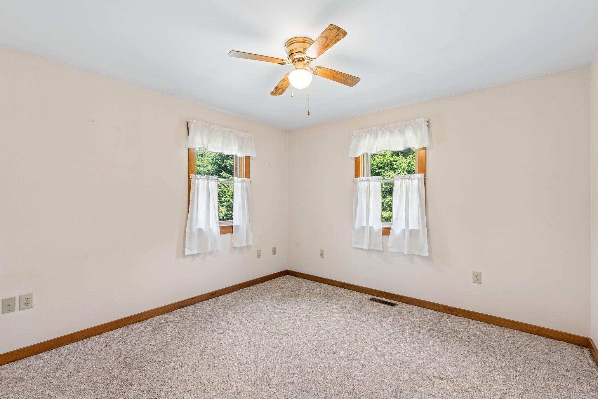 9 Oak Run Property Photo 41