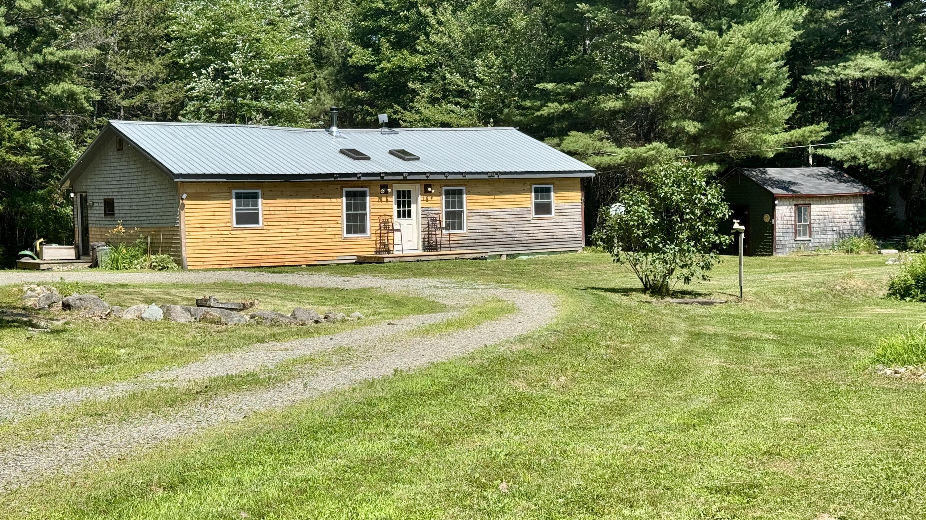 539 King Street Property Photo 2
