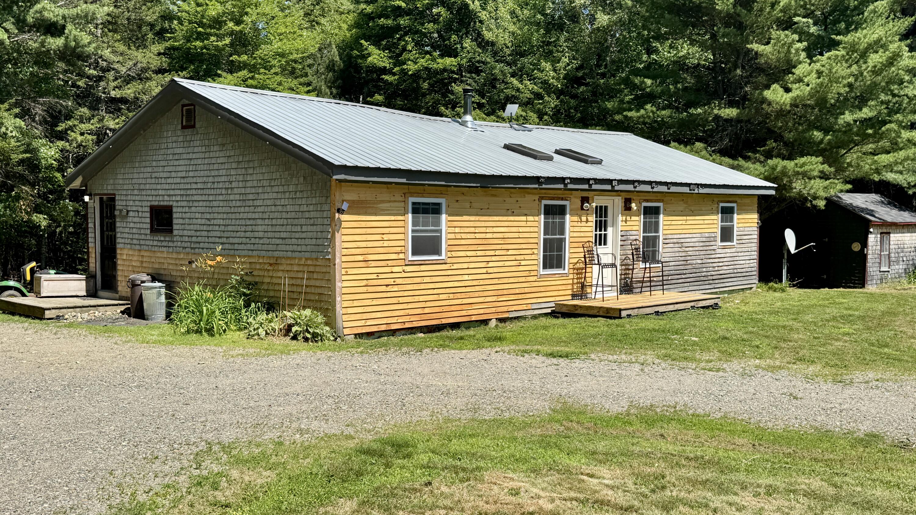 539 King Street Property Photo 4