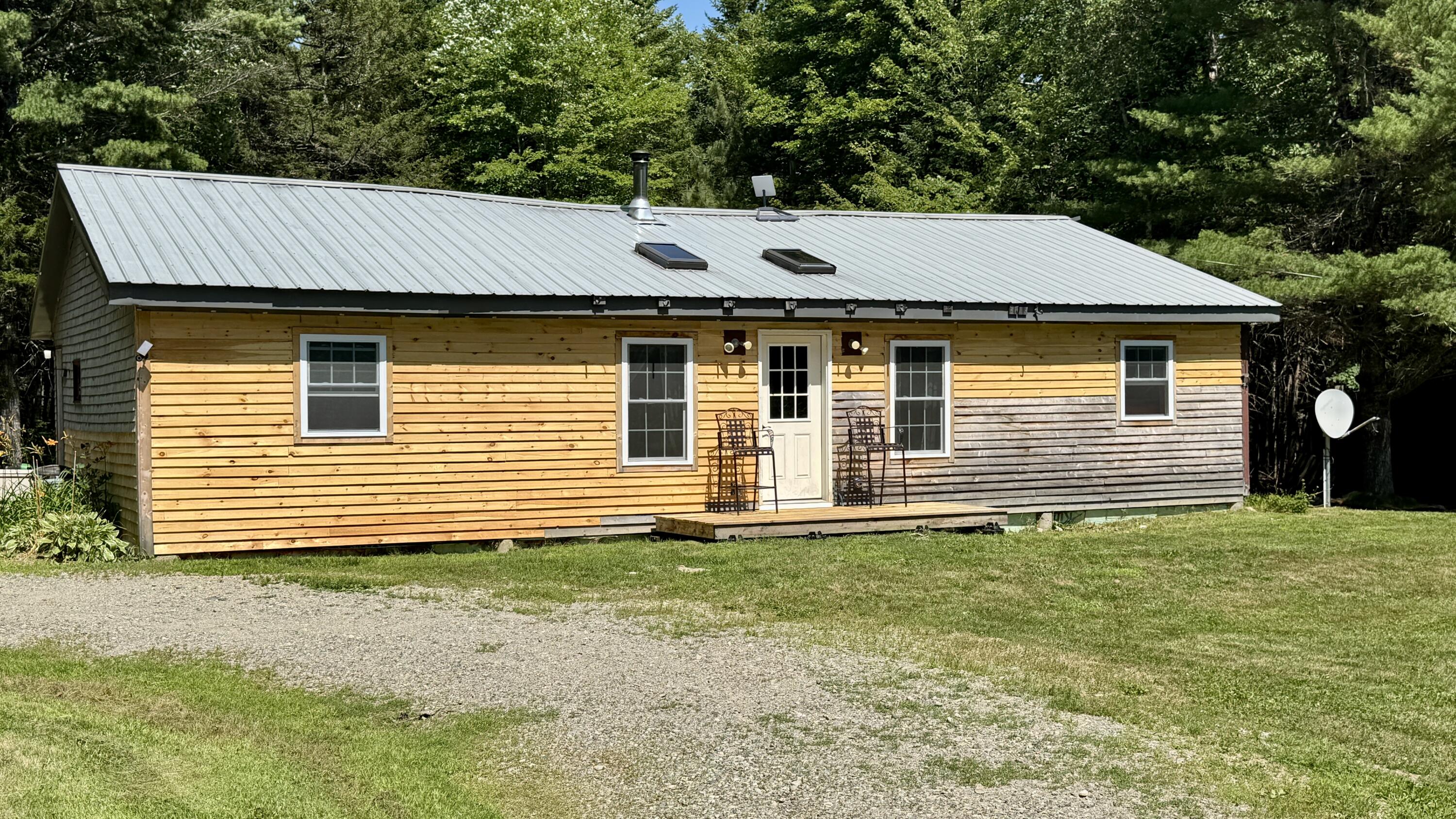 539 King Street Property Photo 5