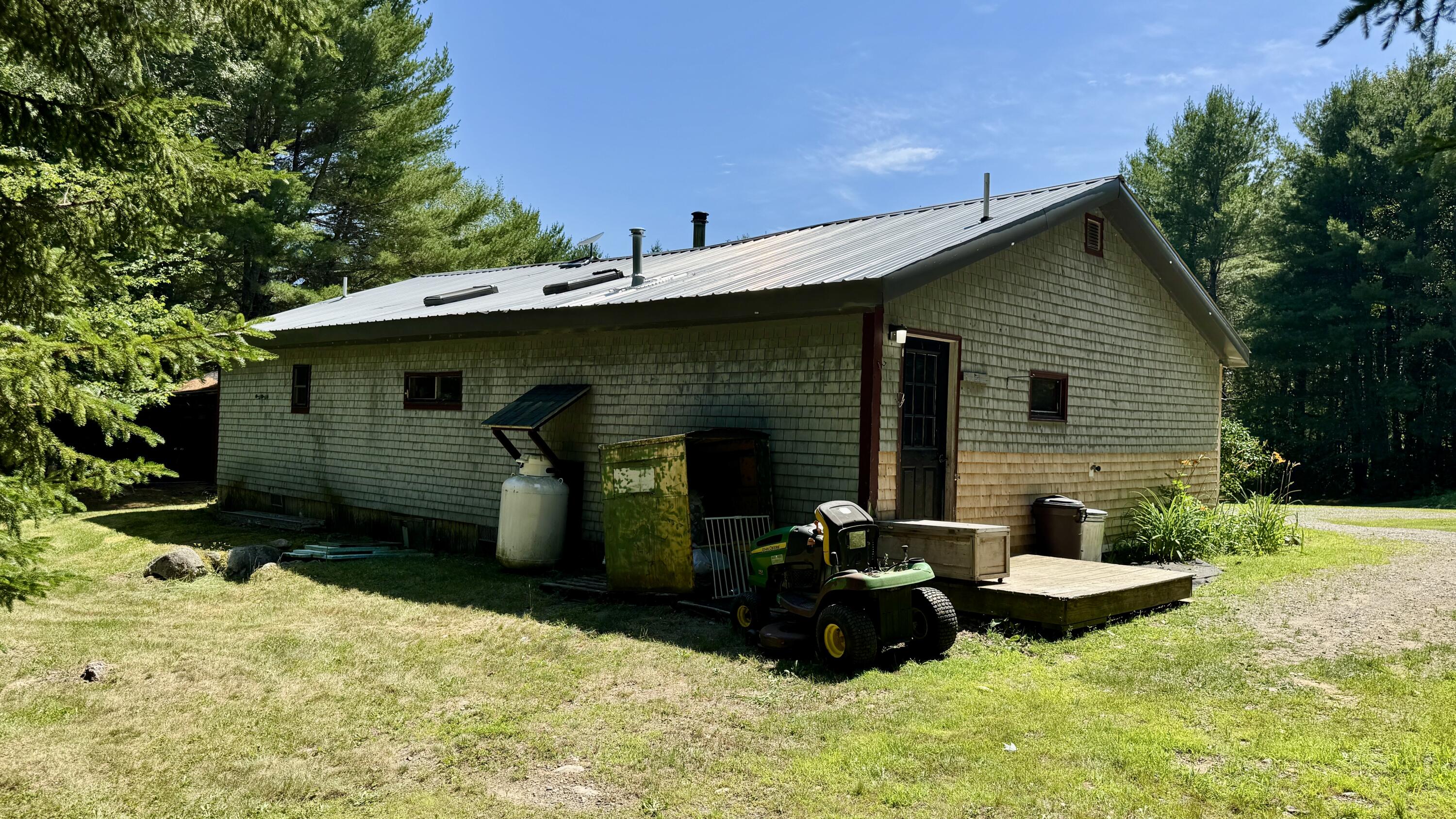 539 King Street Property Photo 9
