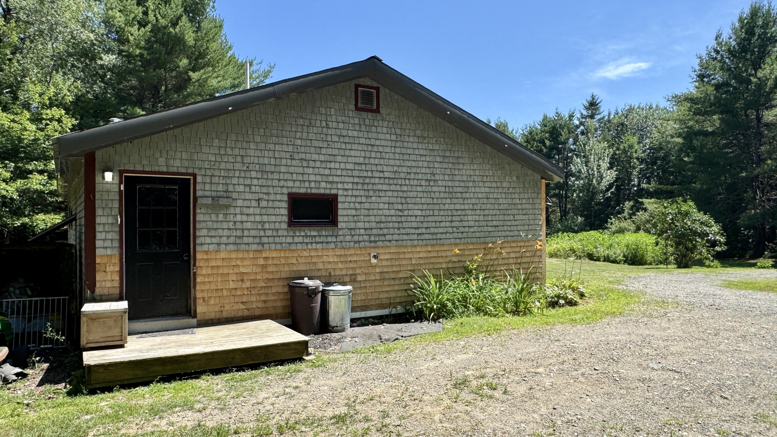 539 King Street Property Photo 10