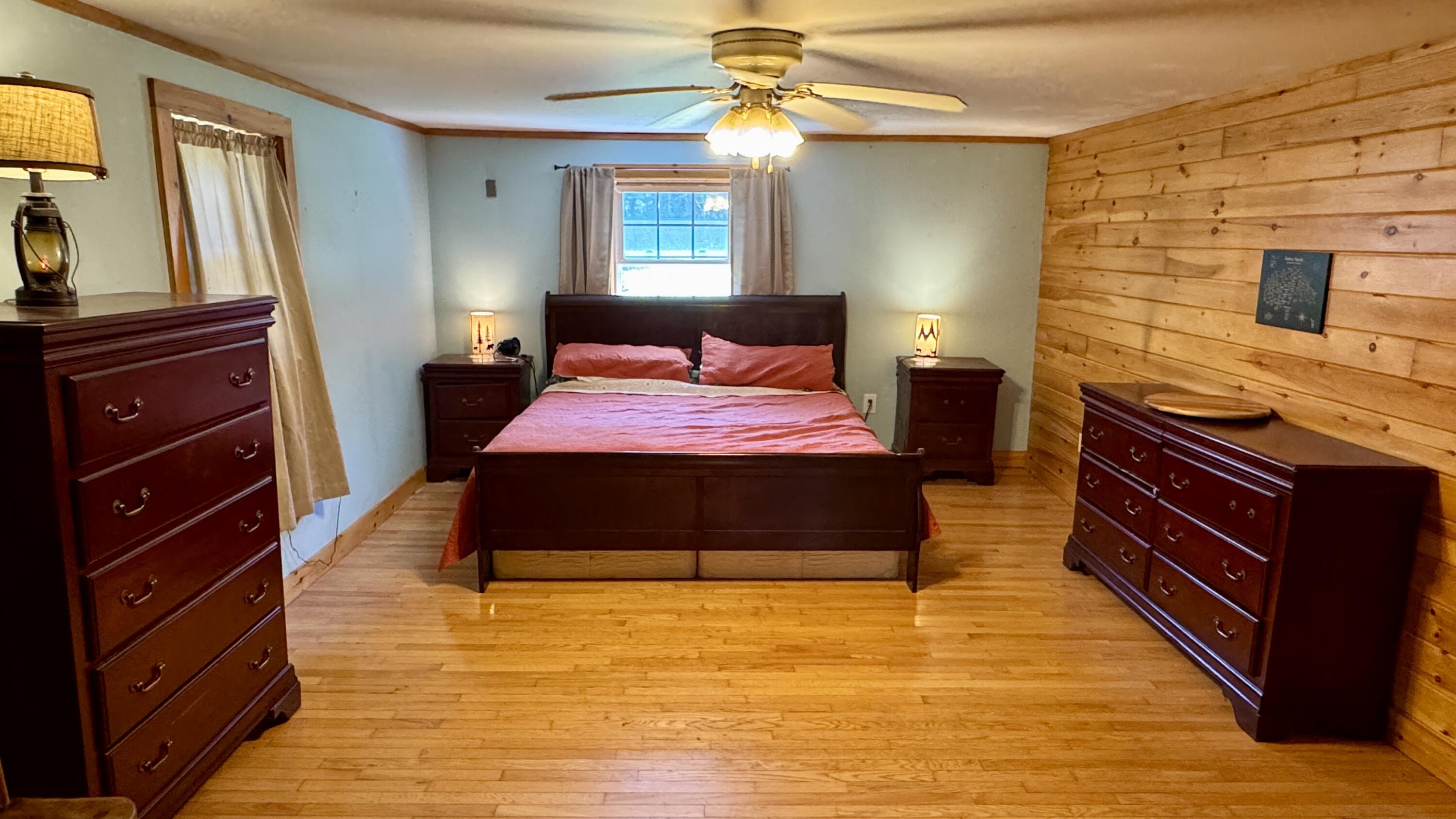 539 King Street Property Photo 24