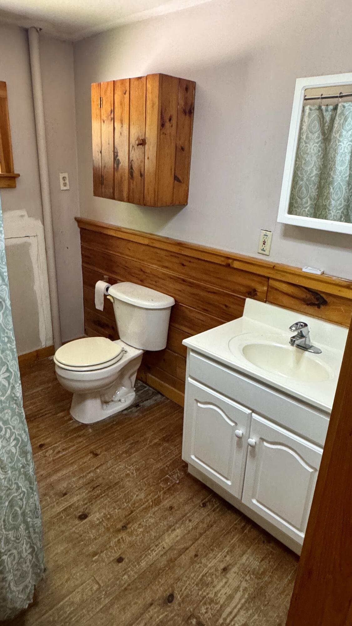 539 King Street Property Photo 39