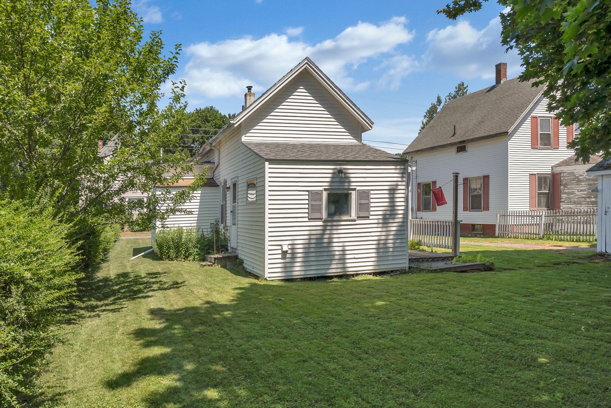 60 Willow Street Property Photo 13
