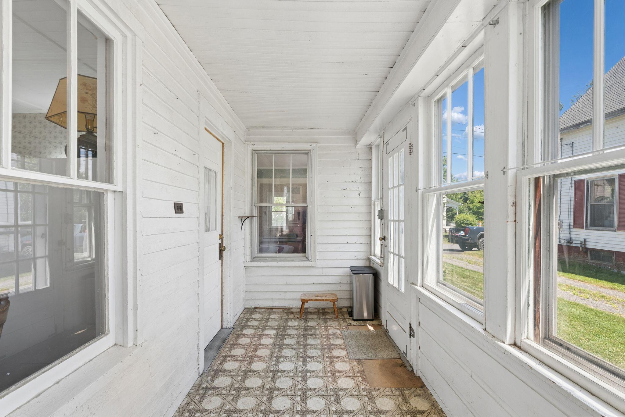 60 Willow Street Property Photo 25
