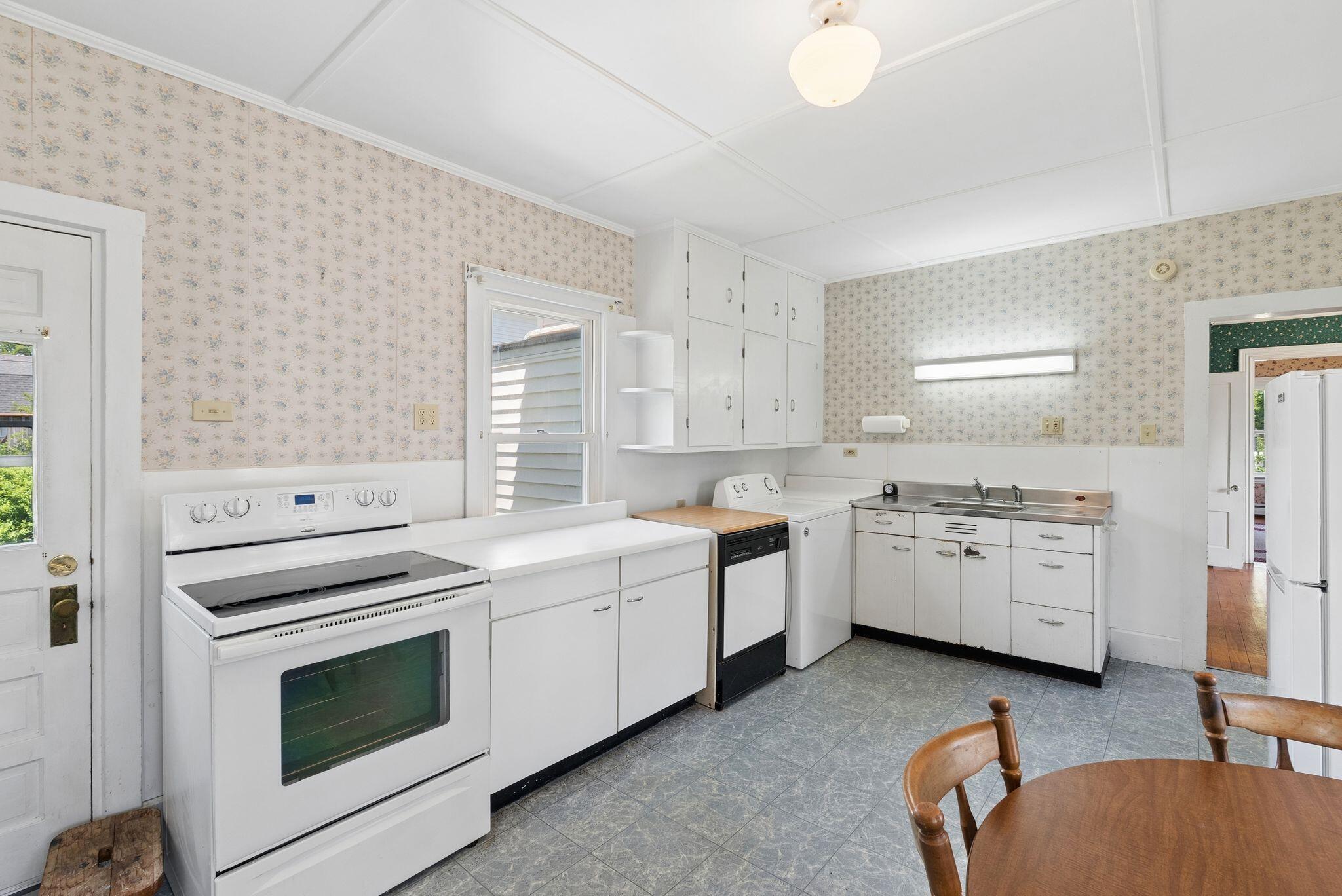 60 Willow Street Property Photo 29