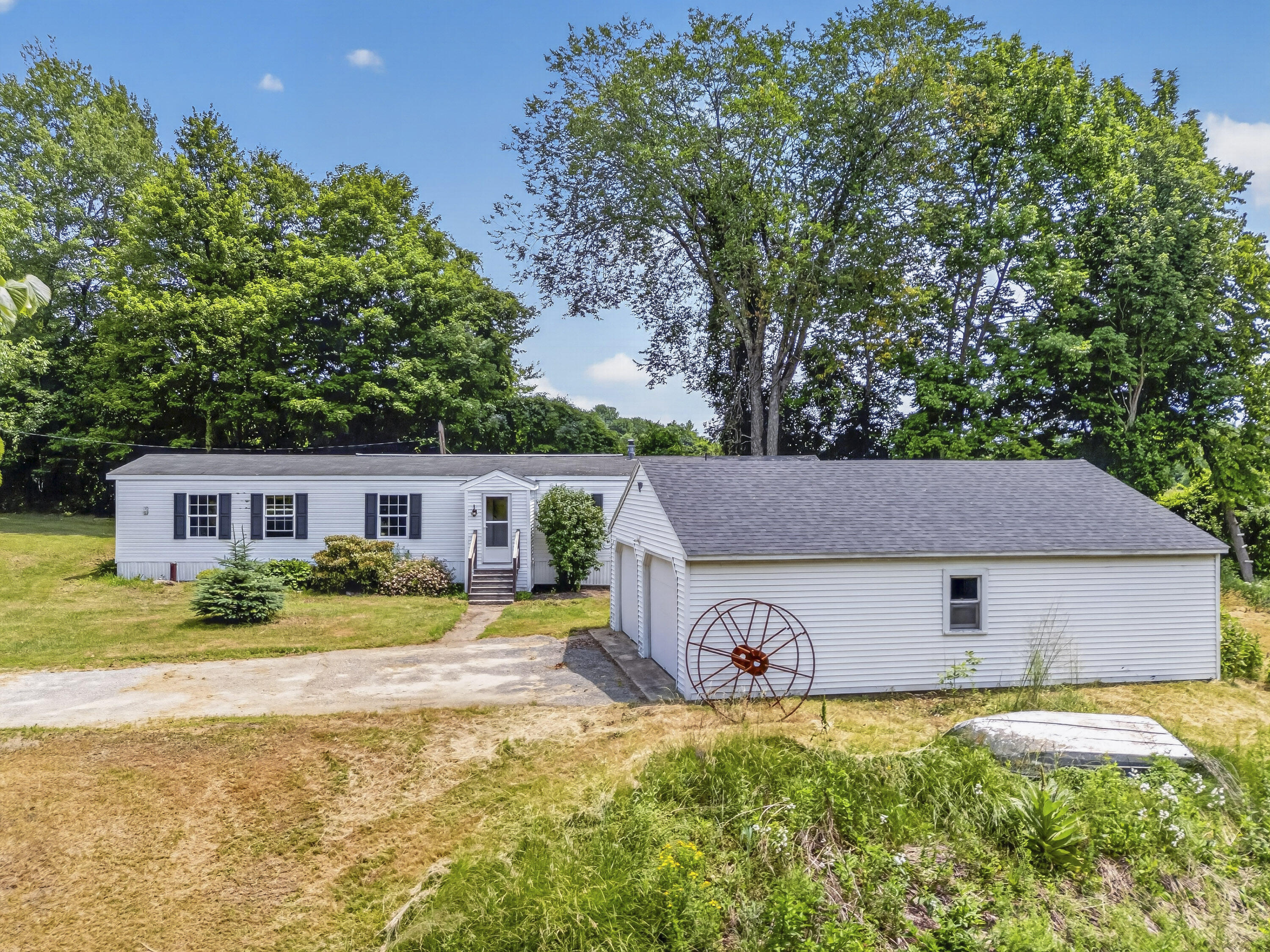263 Shaw Hill Road Property Photo 3
