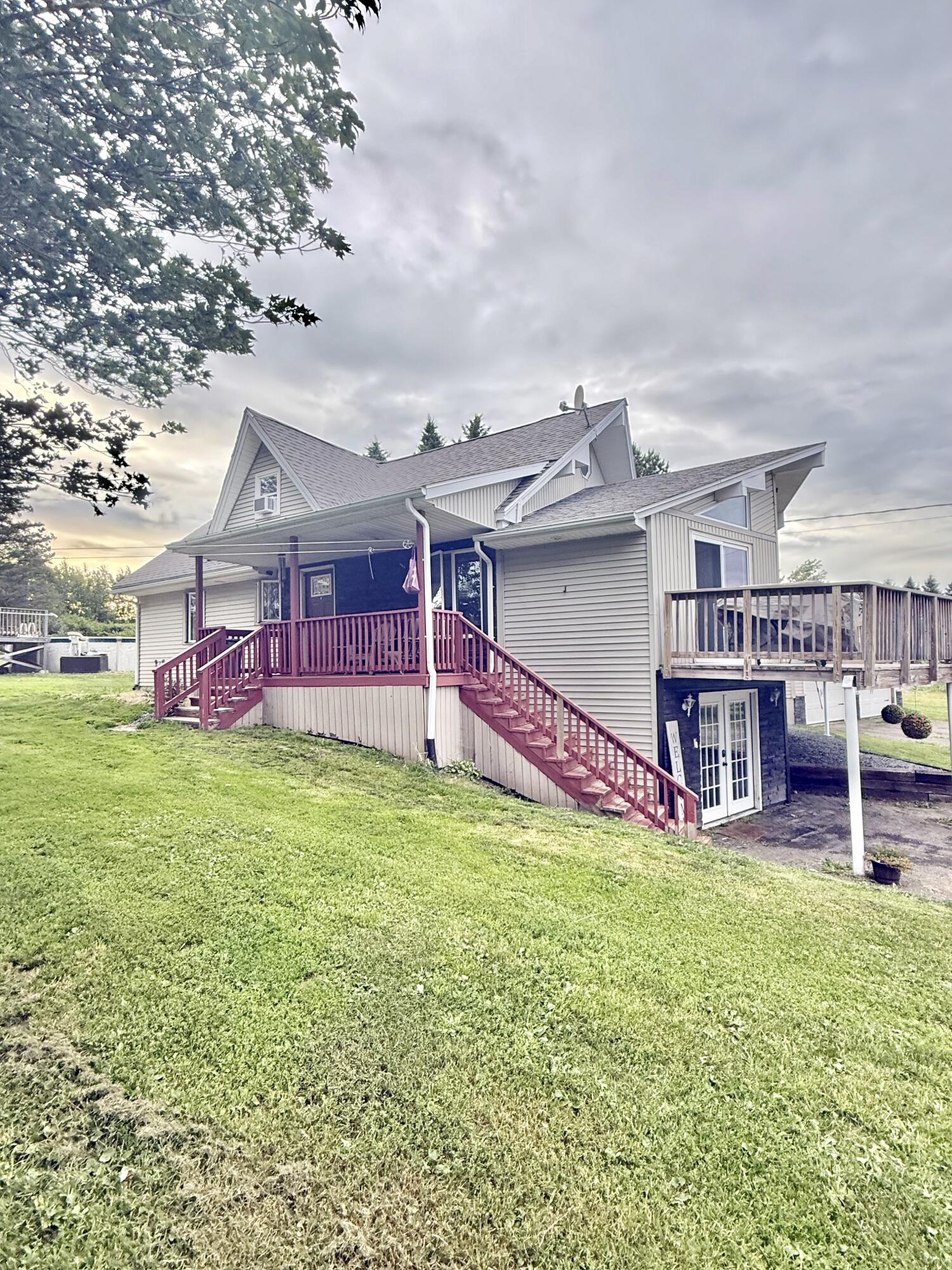 8 Caron Road Property Photo 1