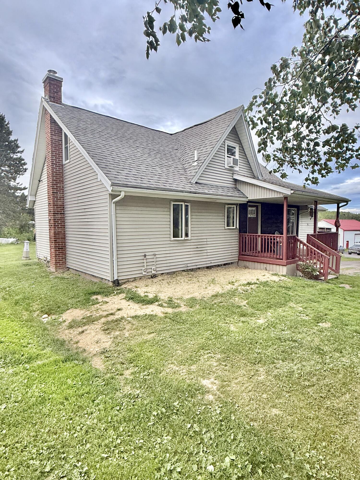 8 Caron Road Property Photo 7